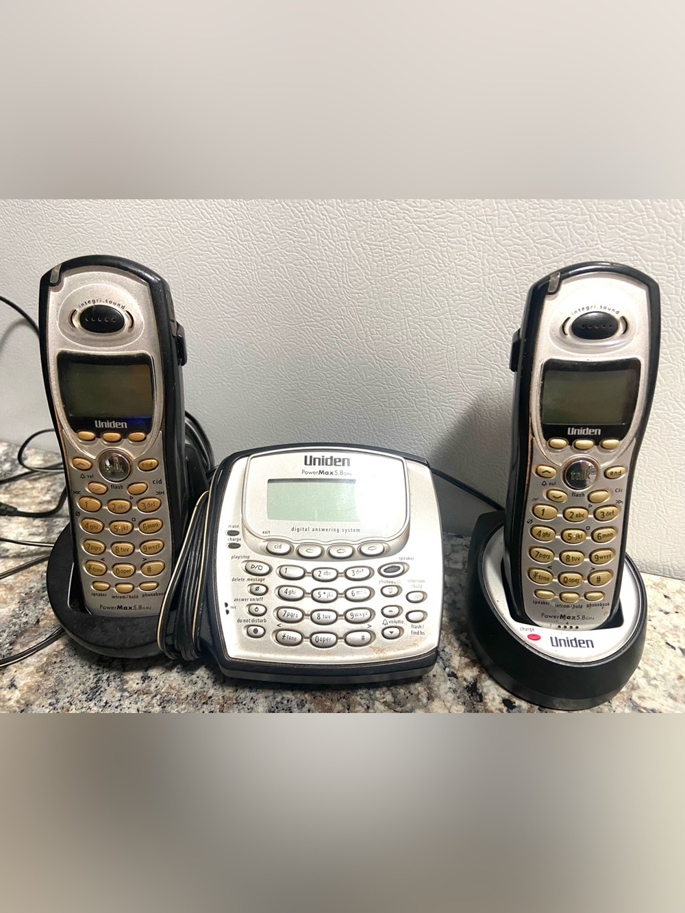 Uniden Silver Cordless Phone System with Answering Base - 2 Handsets